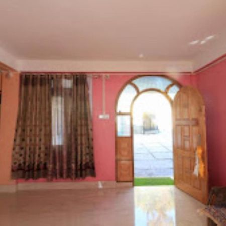 Come Inn Homestay, 타왕 외부 사진