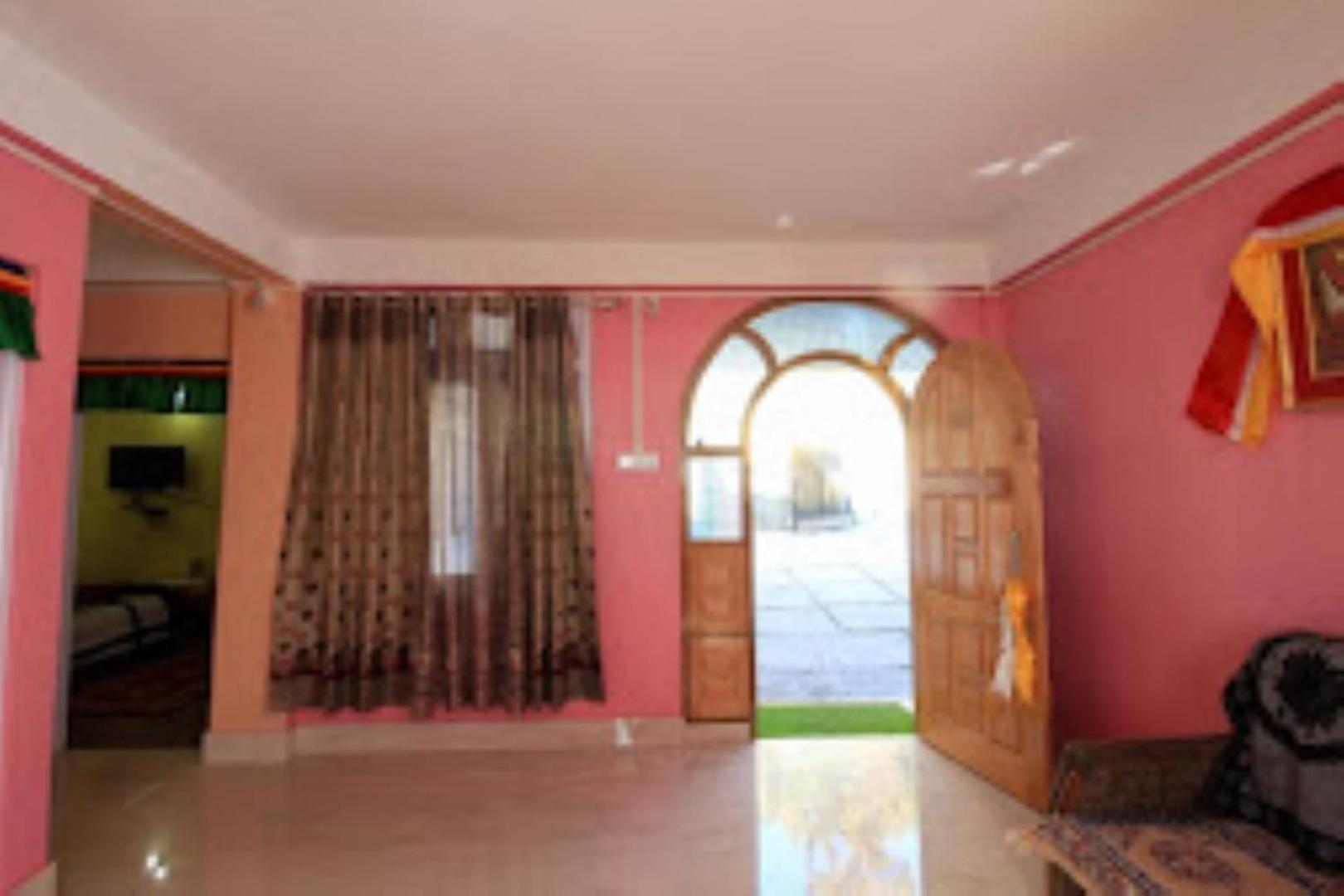 Come Inn Homestay, 타왕 외부 사진